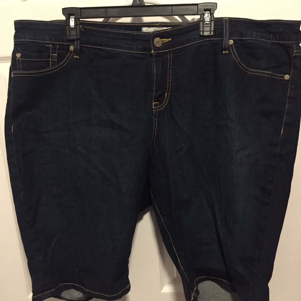 *FINAL PRICE* Torrid denim Bermuda shorts